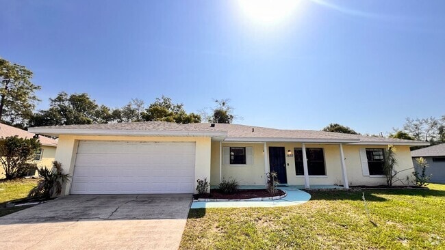 Building Photo - Available NOW! WONDERFUL 3 Bedroom, 2 Bath... Rental