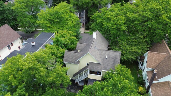 Photo - 6 Carlton St Unit 1