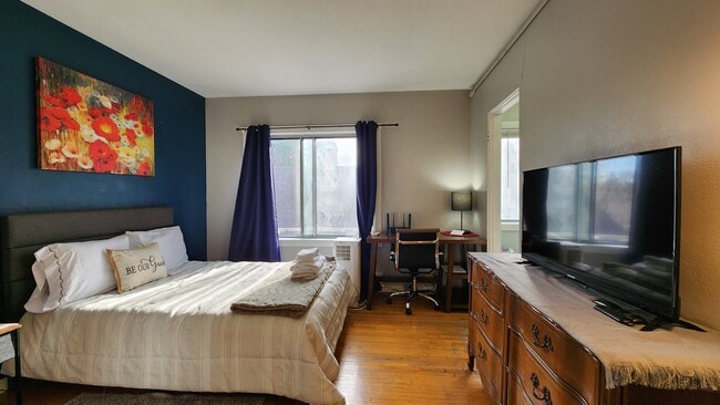 Photo - 1258 10th St N