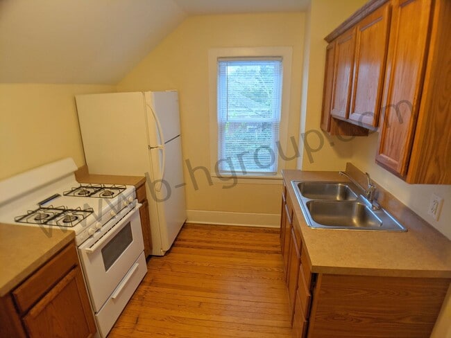 Photo - 1313 73rd St Unit Upper