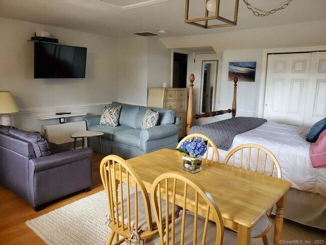 Photo - 27 Gled Hill St