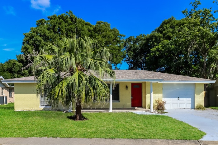 Photo - 7807 Raintree Dr House
