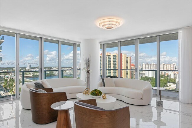 Building Photo - 300 Sunny Isles Blvd Unit 4-1607