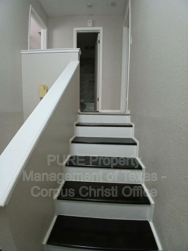 Photo - 5001 Middlecoff Cir