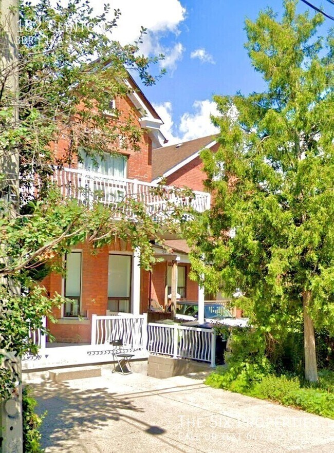 Building Photo - Brand New Three Bedroom Apartment Unit 3