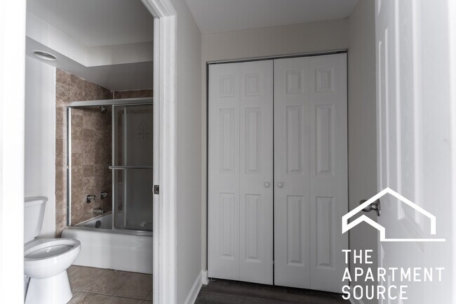 Photo - 6011 N Winthrop Ave Unit 101