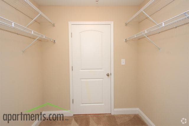 Closet - West Pointe