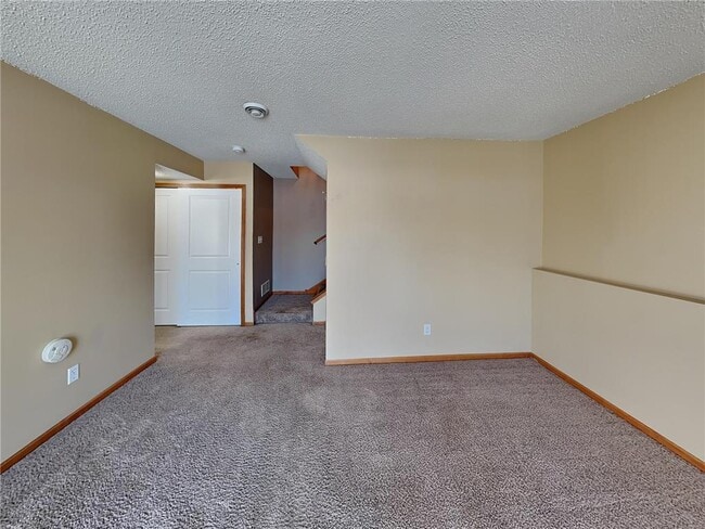 Photo - 5106 Farnham Dr N