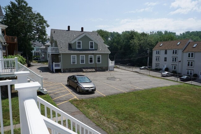 Photo - 1bed apartment in Waltham in available in 7/1