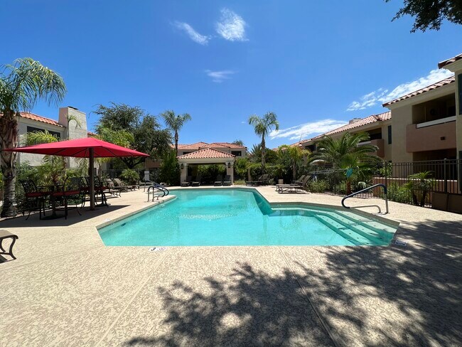 Photo - 9990 N Scottsdale Rd Unidad 2024