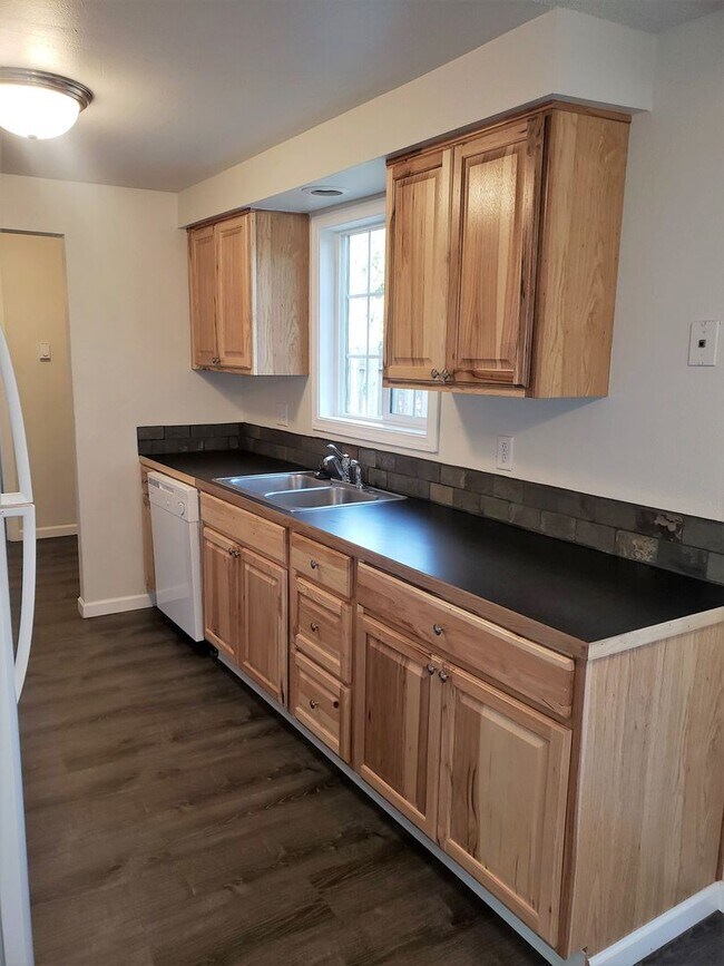 Photo - Fully Remodeled 3 Bedroom Townhome!