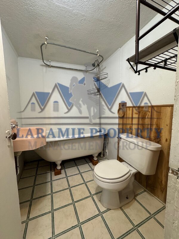 Photo - 614 S 5th St Unit 4