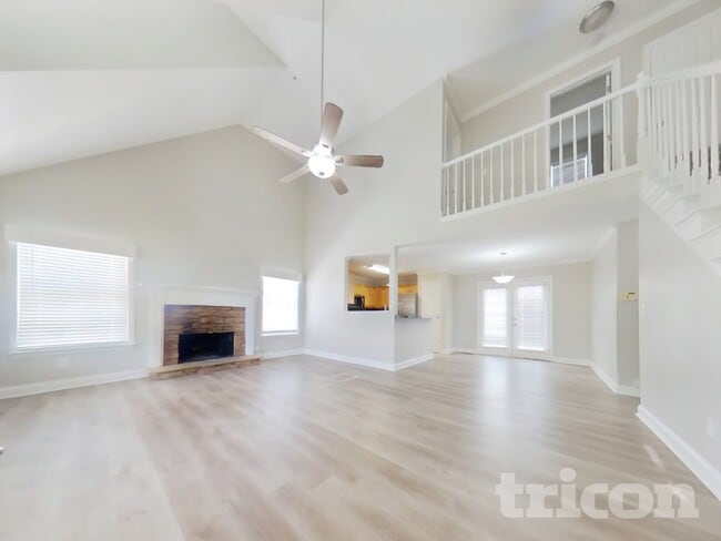 Photo - 104 Legend Creek Hollow