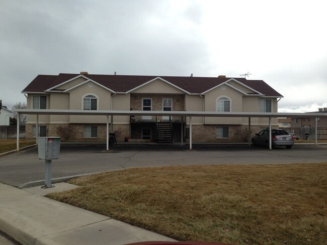 Building Photo - Holdaway Unit 621