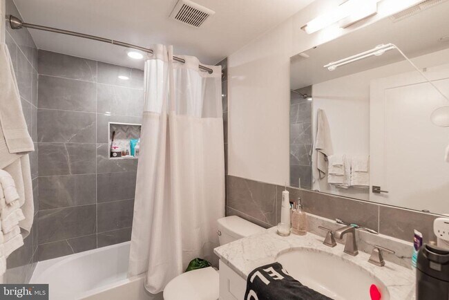 Photo - 751 N 20th St Unit 3