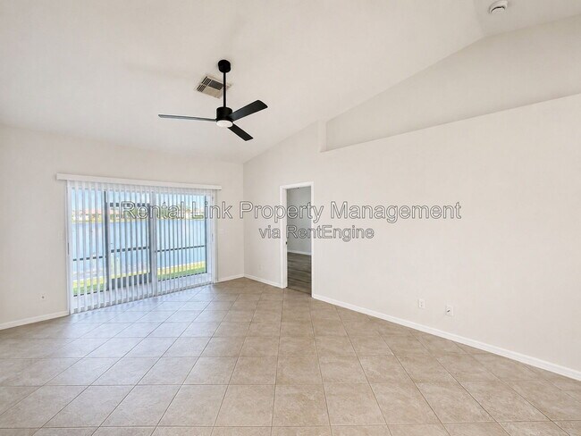 Photo - 320 SW 3rd Pl Unit 3
