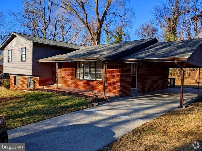 Building Photo - 105 Mel Mara Dr Rental