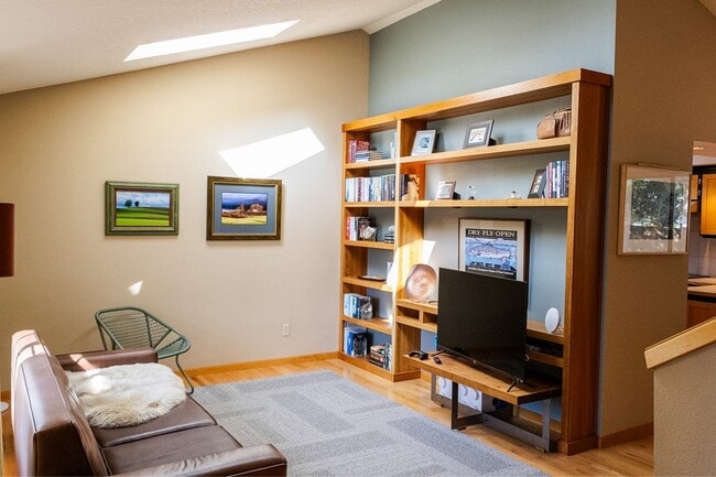 Photo - 2905 NE 26th St