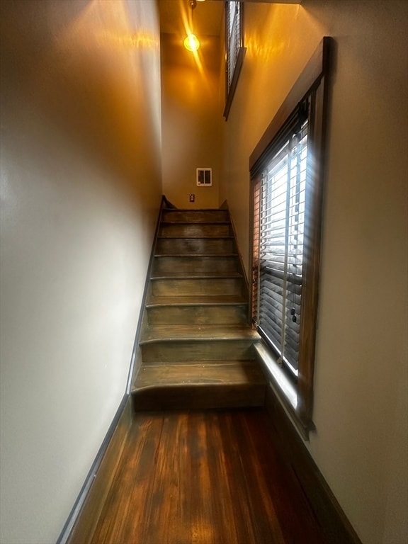 Photo - 1034 Main St