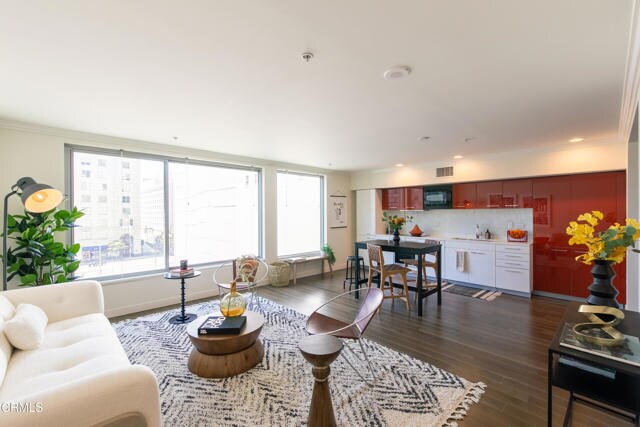 Building Photo - 901 Flower St Unit 515 Rental