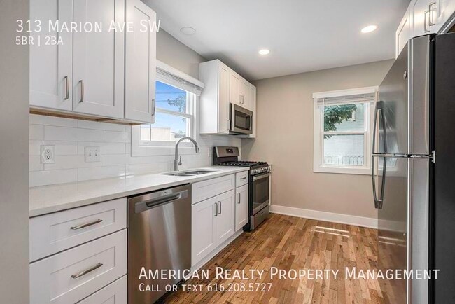 Photo - 313 Marion Ave SW