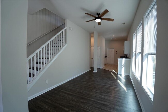 Photo - 965 Harwell St NW