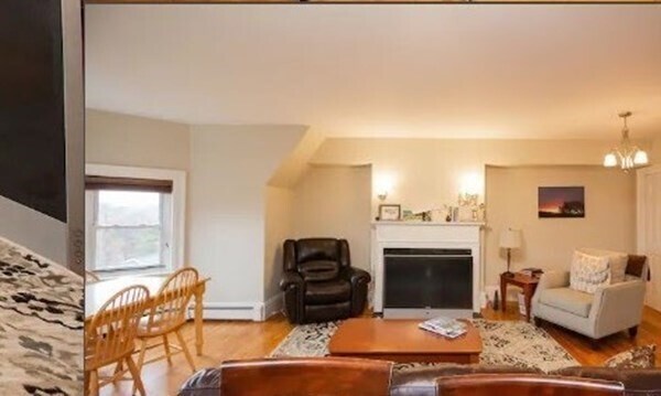 Photo - 318 Tappan St Unit 3