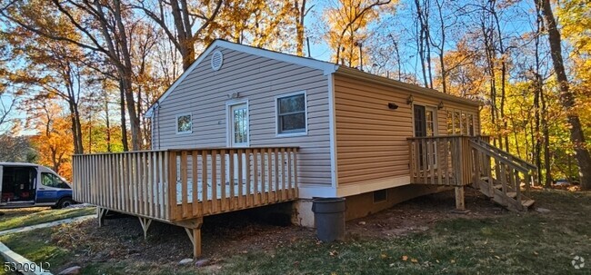 Building Photo - 47 Blakely Ln Rental