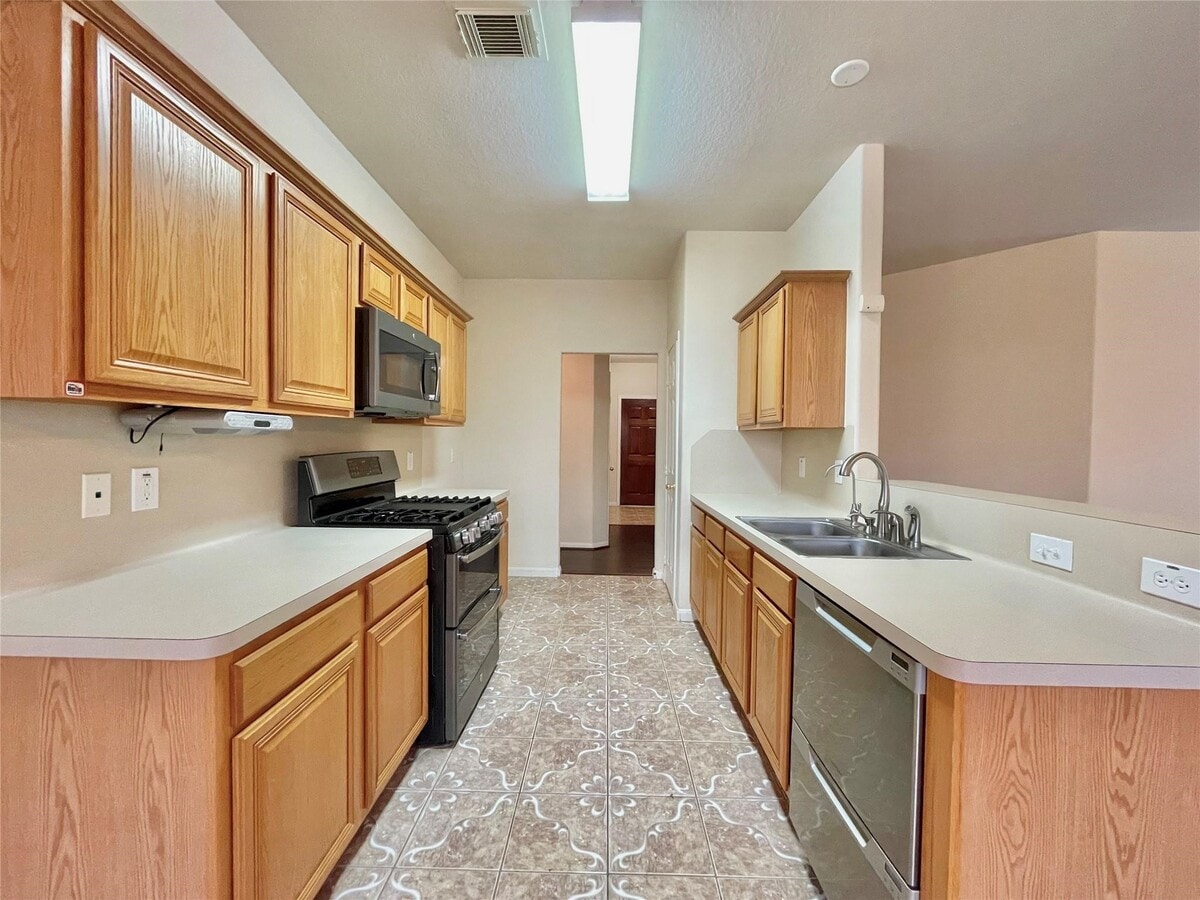 Photo - 3211 Amber Meadow Dr