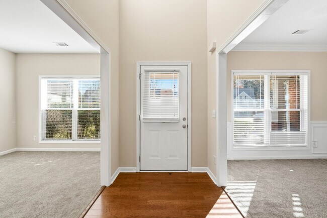 Photo - Walking distance to Downtown Sugar Hill!