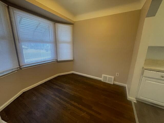 Photo - 9255 Heyden St