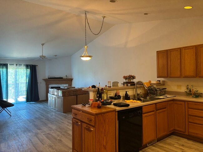 Photo - 903 Rumley Run