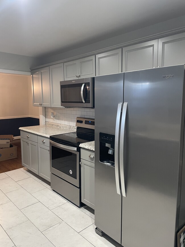 Photo - 1424 Longview Ave