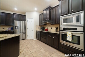 Photo - 5539 Cross Pond