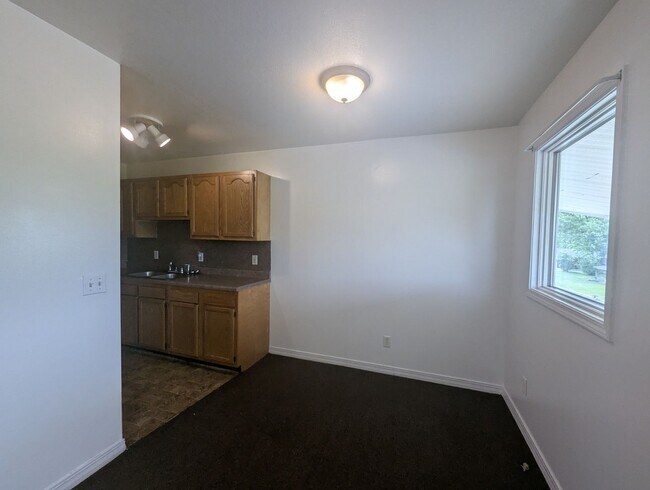 Photo - 1 Bed/1 Bath Apartment in Melbourne Unit 3