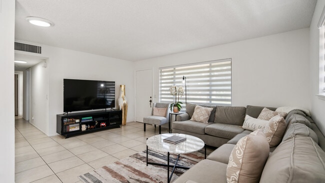 Photo - 35526 Feliz Ct