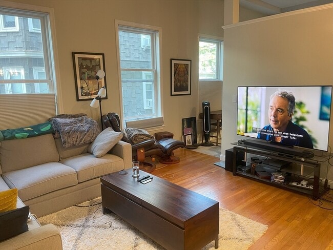 253 Norfolk St Unit 1-4