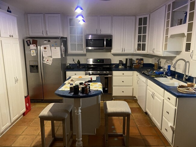 Photo - 2101 Ridgeview Pl