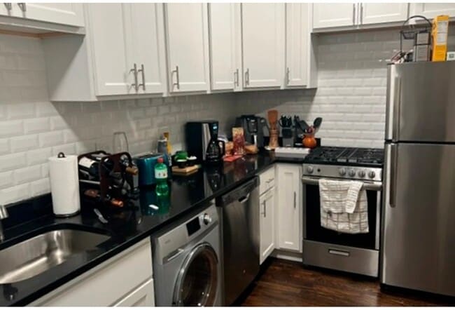 Photo - 320 Lee St Unit 2