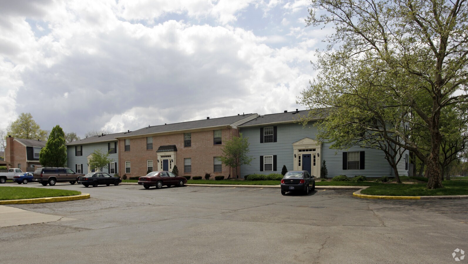 Photo - Williamsburg on the Lake