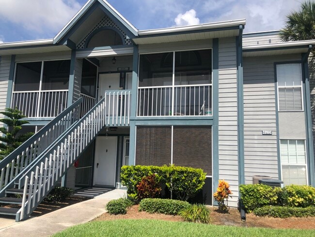 Photo - 4610 Lake Waterford Way Unidad #4