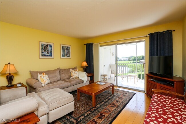 Building Photo - 1075 Foxfire Ln Unit 207 Rental