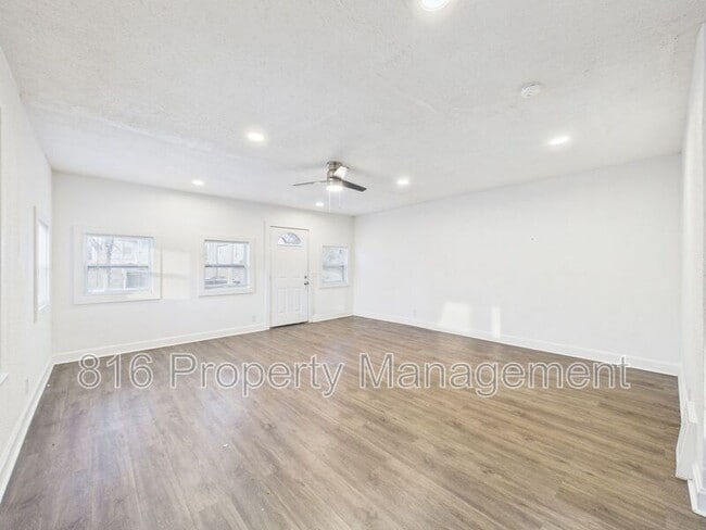 Photo - 1513 Rowland Ave