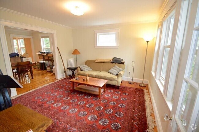 Building Photo - 4 Haskell Unit 1 Rental