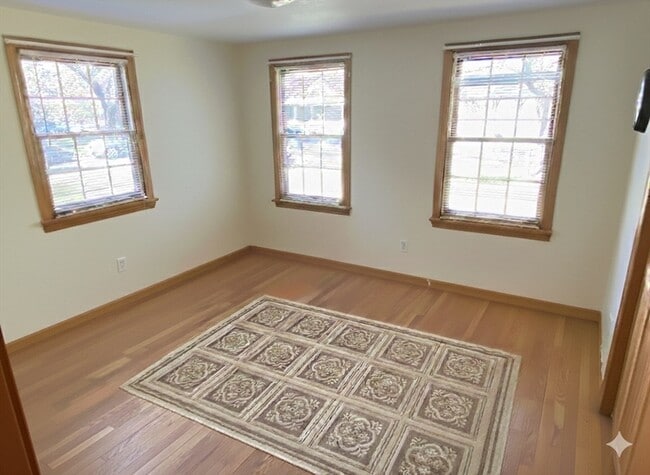 Photo - 159 Belchertown Rd