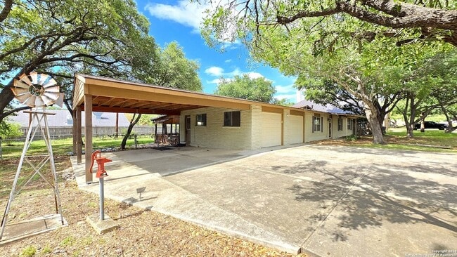Photo - 7609 Linkside St