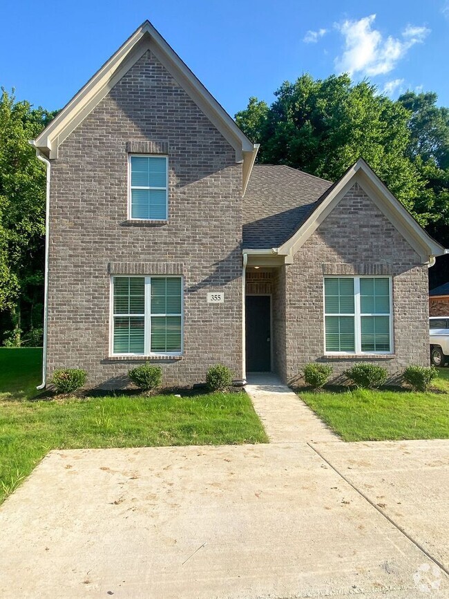 Building Photo - 3 bedroom, 2.5 bath, Built in 2022, close ... Rental