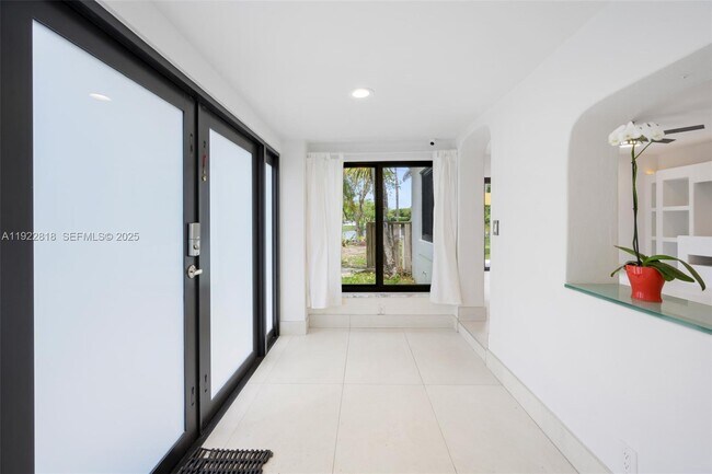 Photo - 1201 NE 178th St