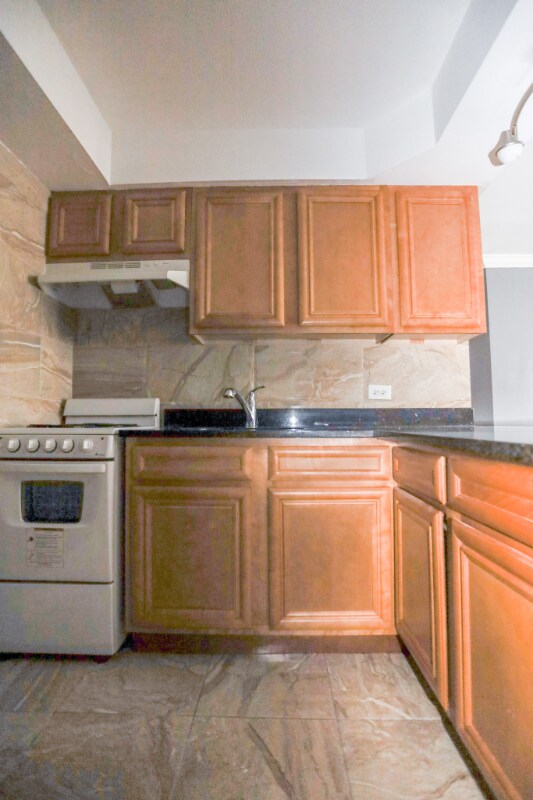 Photo - 6110 N Kenmore Ave Unit 4