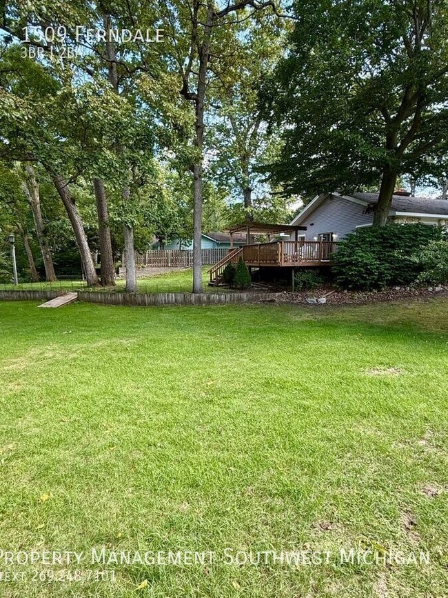 Photo - 1509 Ferndale-